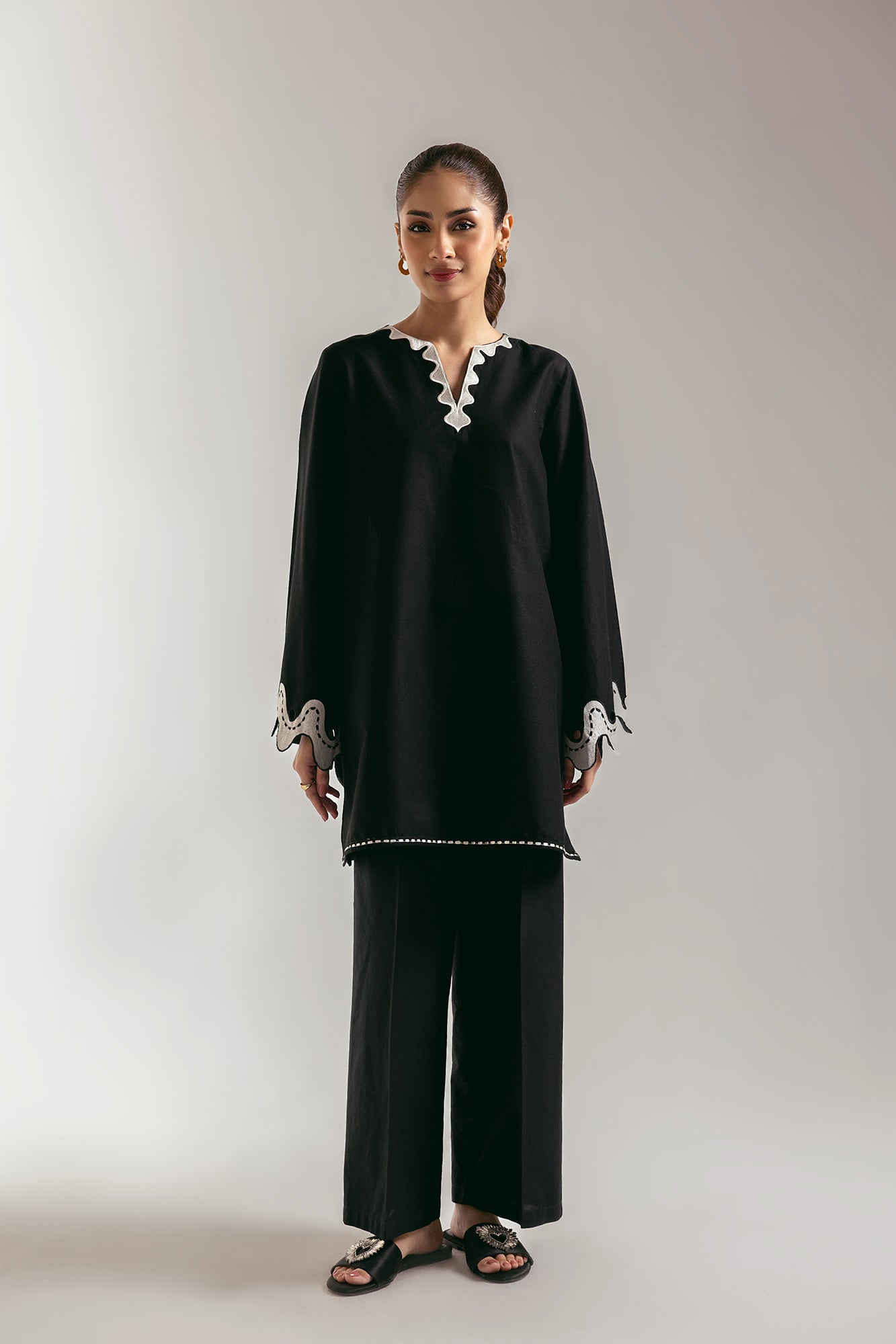 EMBROIDERED SHIRT (E102/902/5881) - Image 2