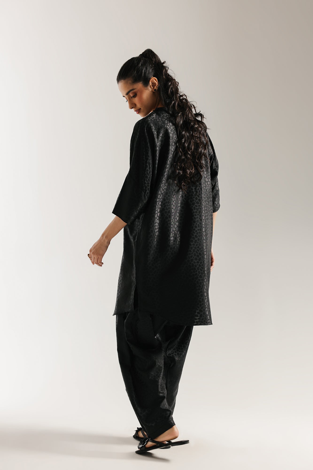 EMBROIDERED SUIT (E6632/102/901) - Image 3