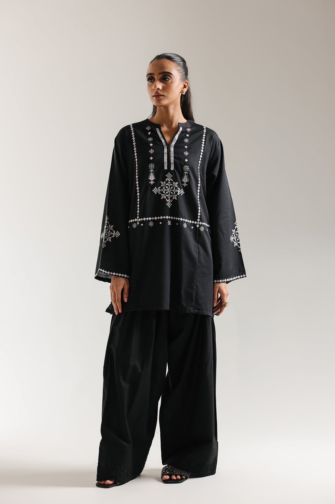 EMBROIDERED KURTI (E6656/102/902) - Image 2