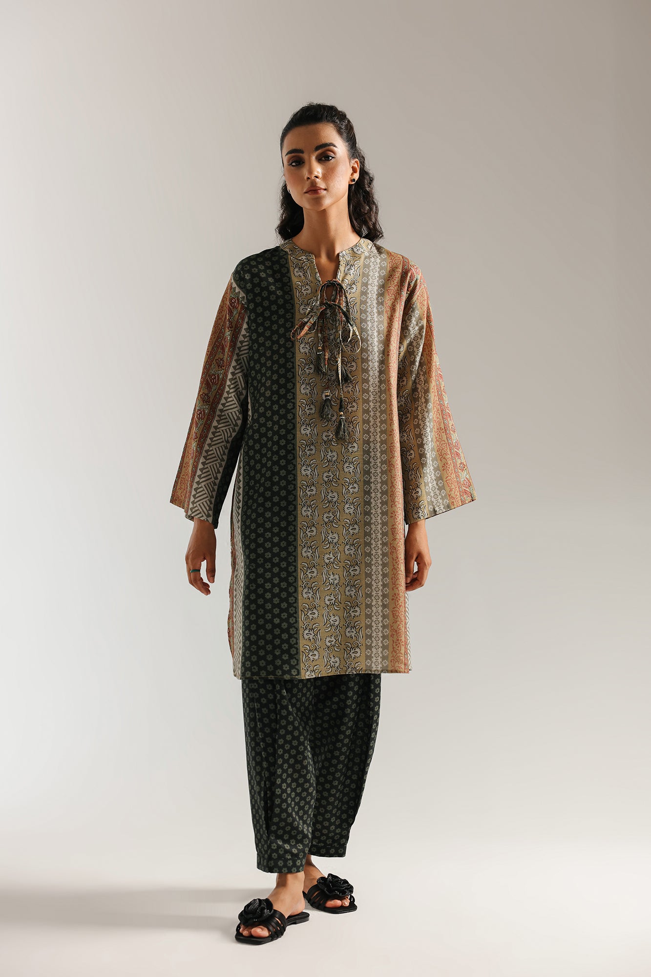 PRINTED SUIT (E6704/102/108) - Image 2