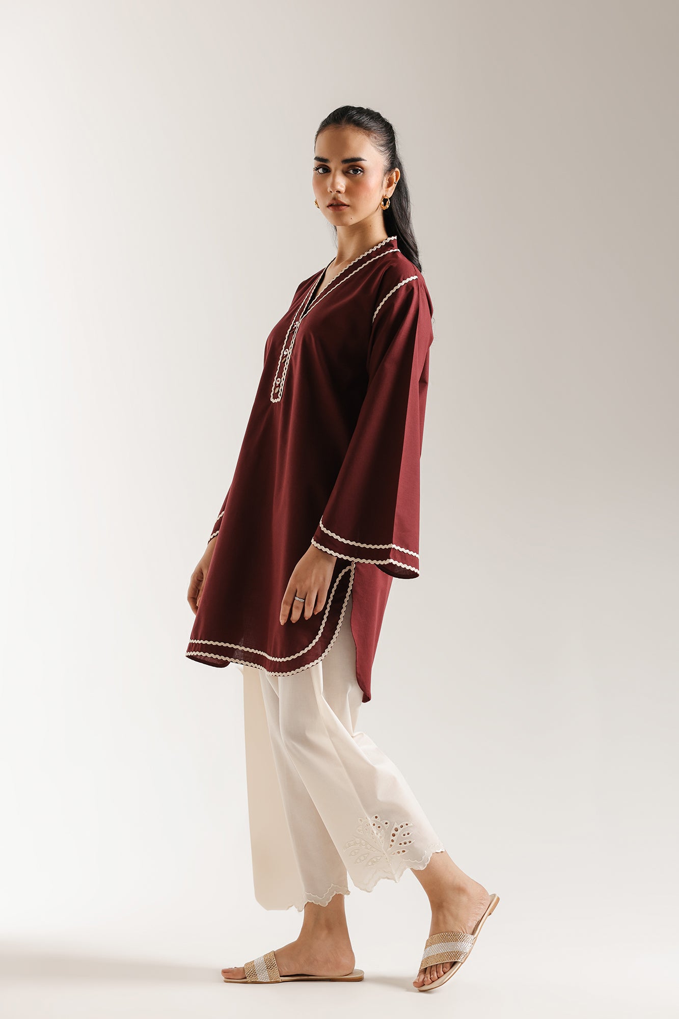 EMBROIDERED SHIRT (E6964/102/414)