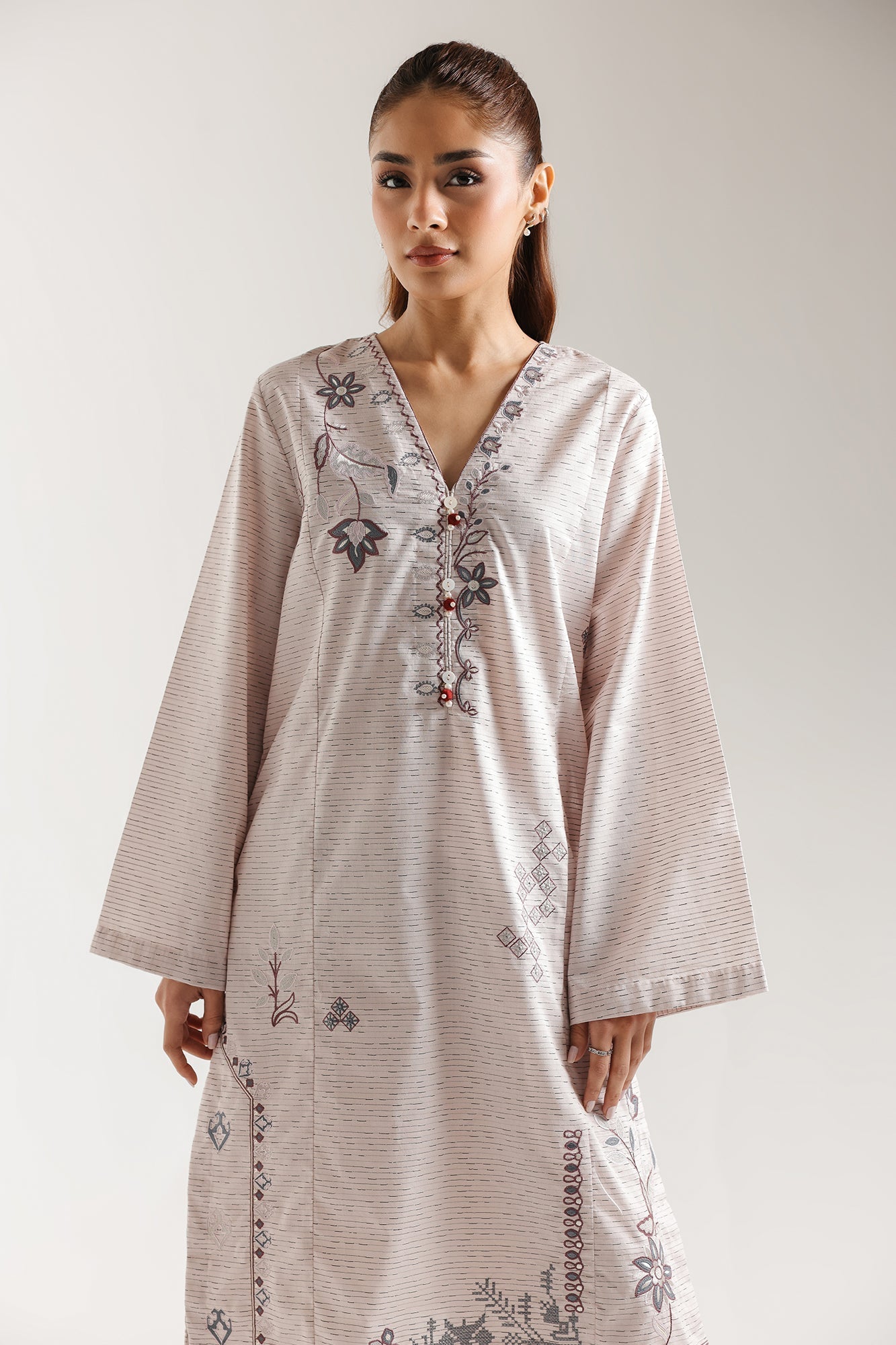 EMBROIDERED SUIT (E6978/102/330) - Image 4