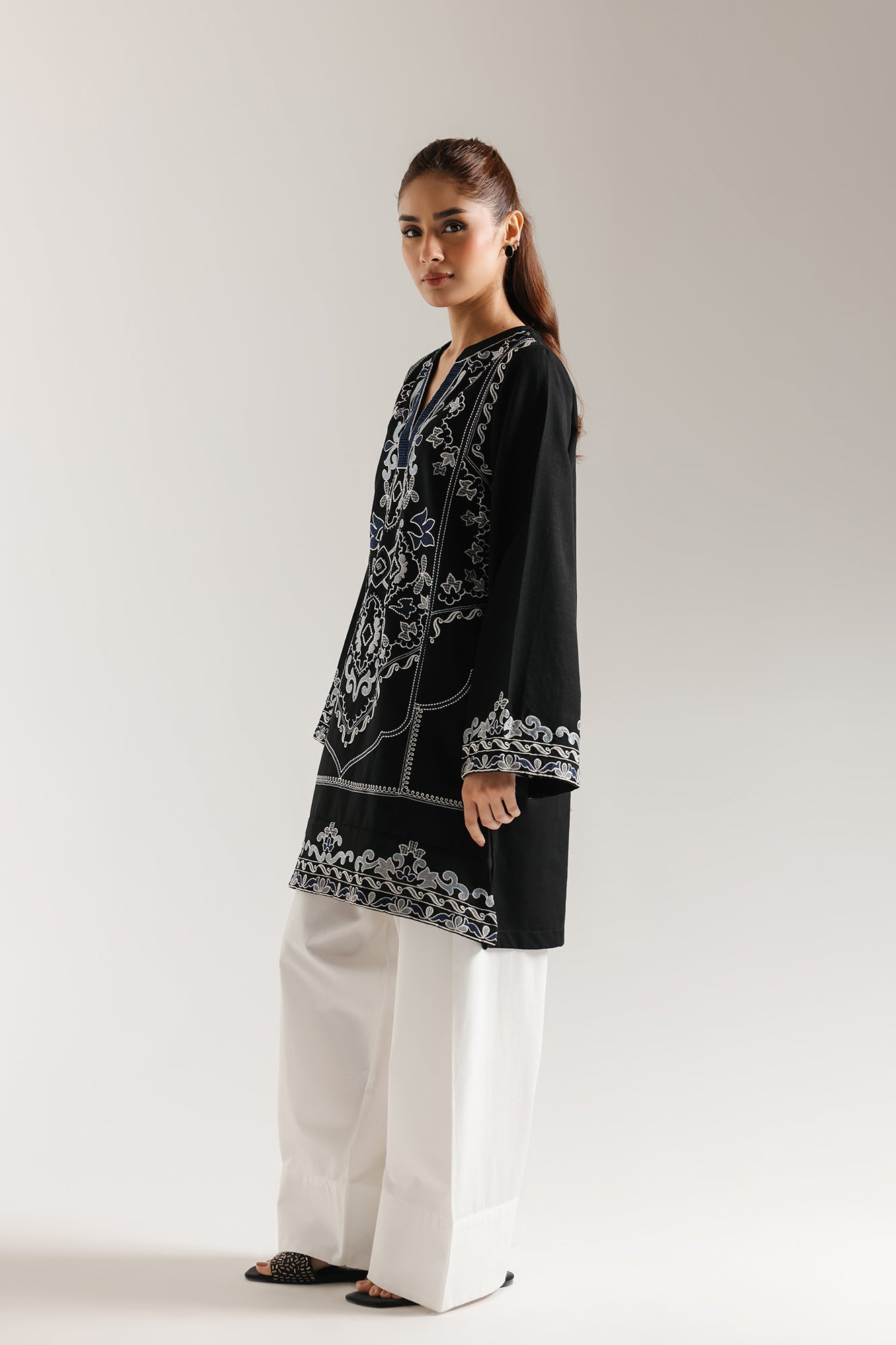 EMBROIDERED SHIRT (E7221/102/902) - Image 3