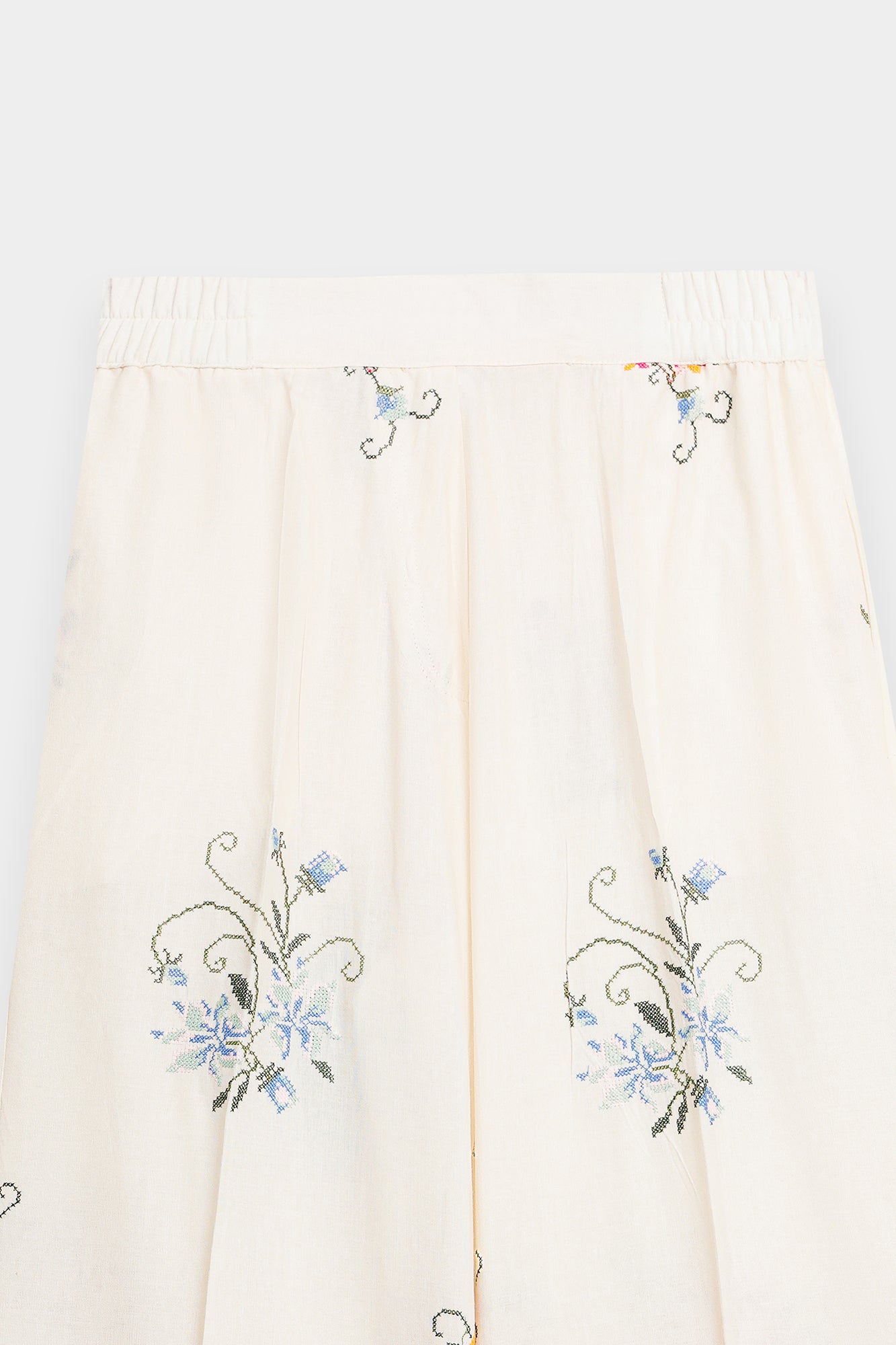 EMBROIDERED SUIT (S2E119/002/0551) - Image 10