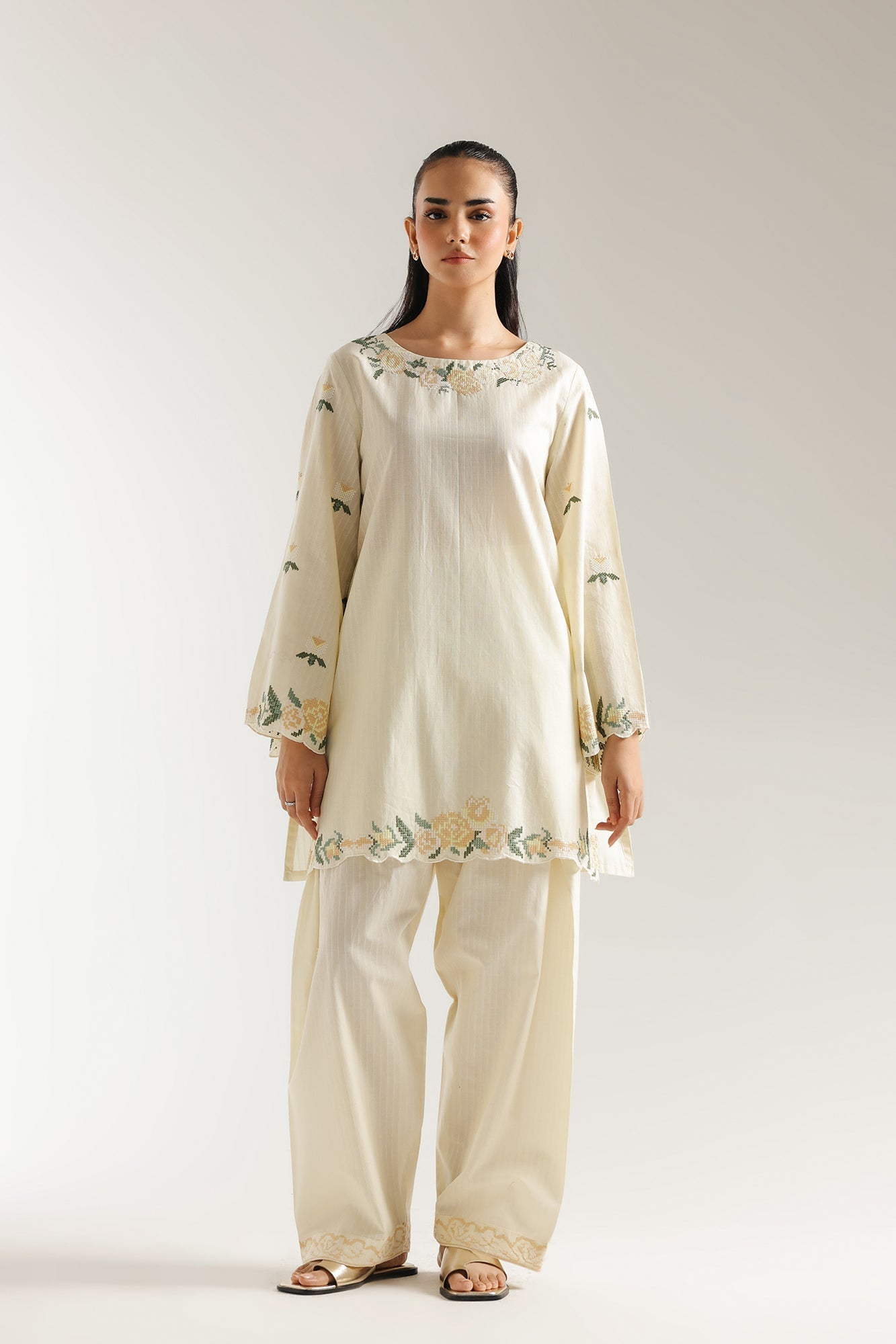 EMBROIDERED SUIT (S9E6327/102/115) - Image 2