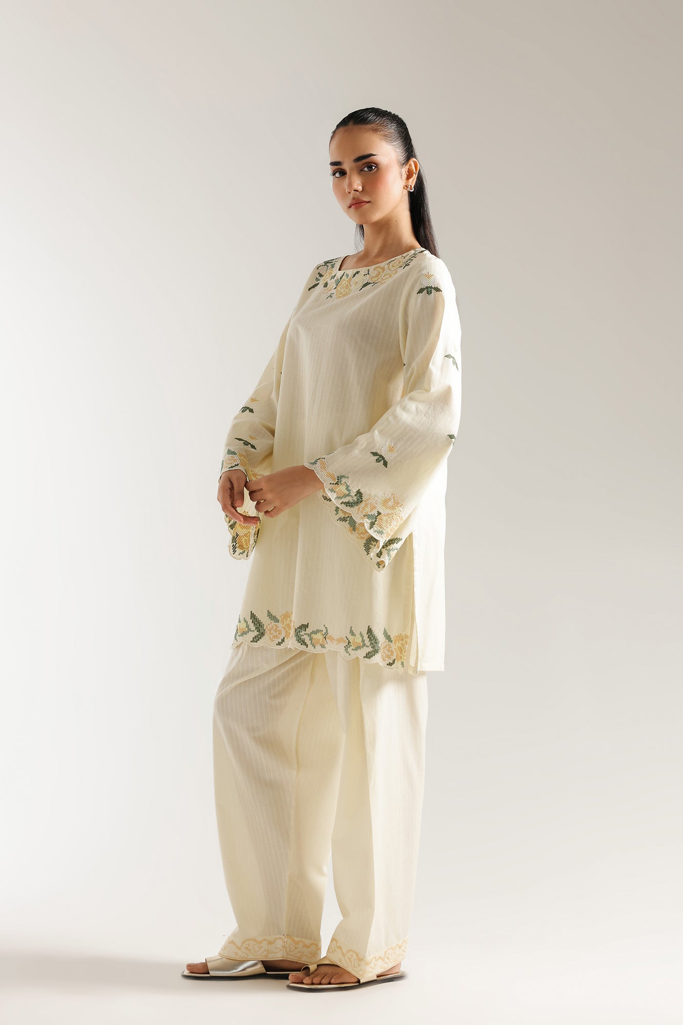 EMBROIDERED SUIT (S9E6327/102/115) - Image 3